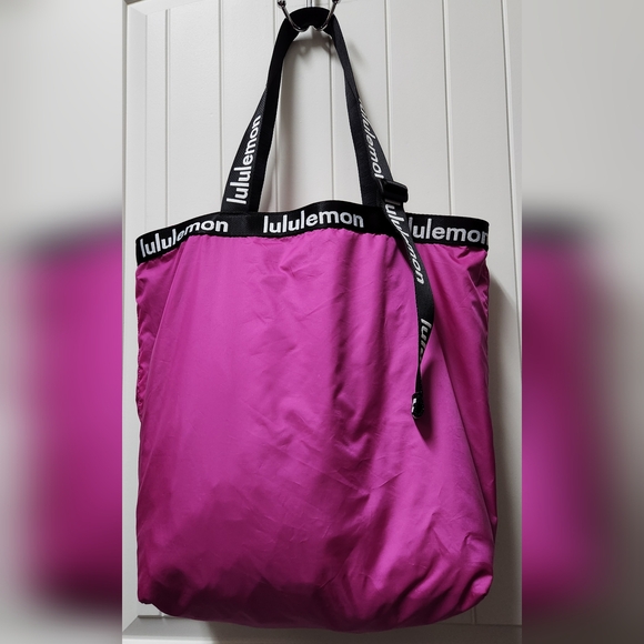 LULULEMON The Rest is Written Tote in Highlight Purple NWOT - Picture 2 of 16